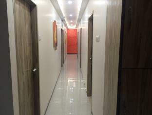 O Blue Pearl Residency Near Chhatrapati Shivaji International Airport Hotel Bombay